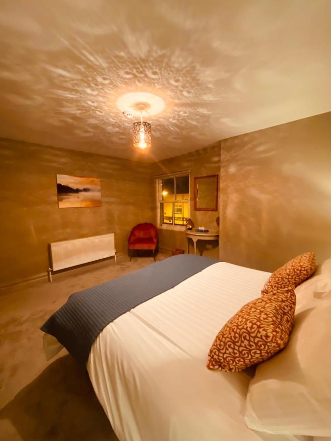 3 Bedroom Luxury Apartment Main Street קאשל מראה חיצוני תמונה