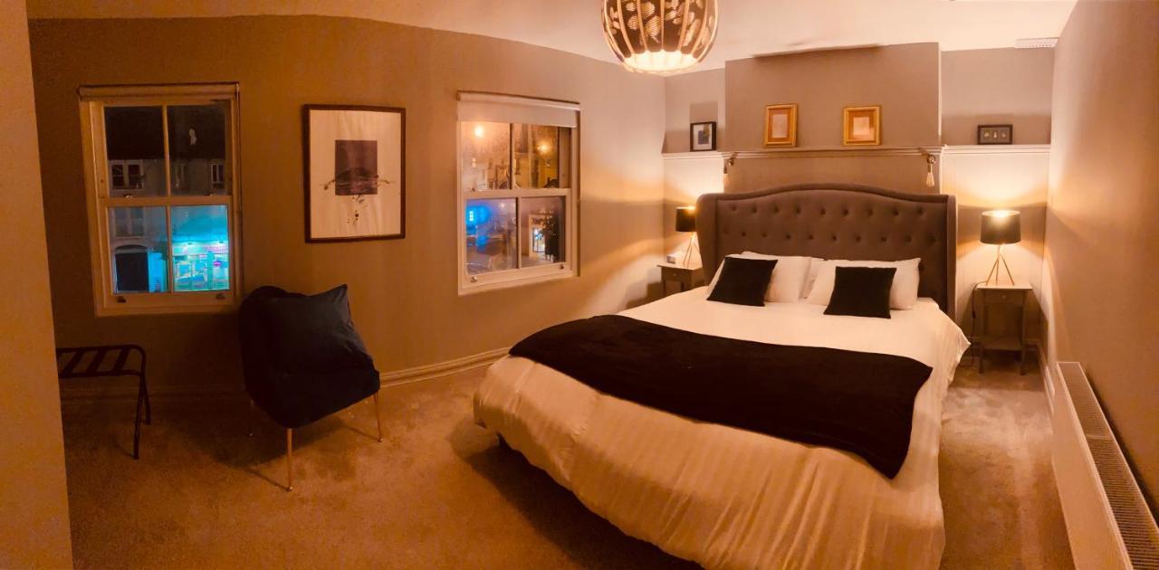 3 Bedroom Luxury Apartment Main Street קאשל מראה חיצוני תמונה